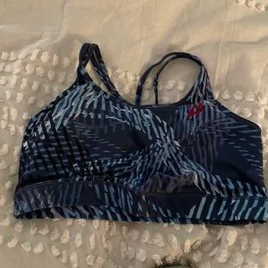 Newest peloton release sports bra never worn
